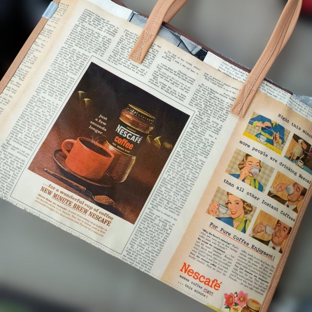 新品　A-griffe バッグ　アグリ東京　世界にひとつ　英字新聞 新品 A-griffe バッグ アグリ東京 世界にひとつ 英字新聞