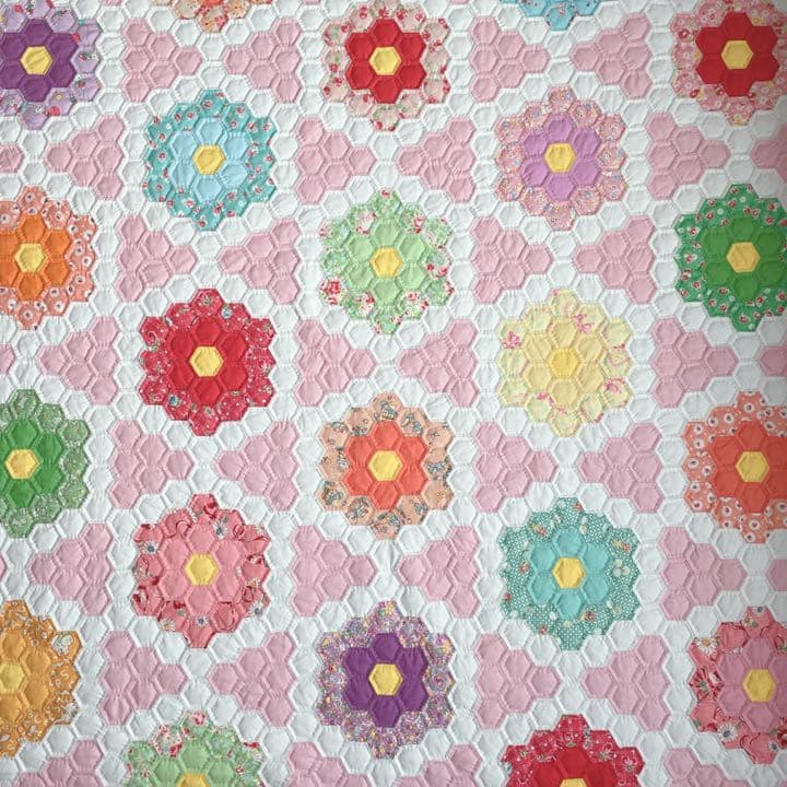 ヘキサゴン パッチワーク キルト タペストリー マット ハンドメイド