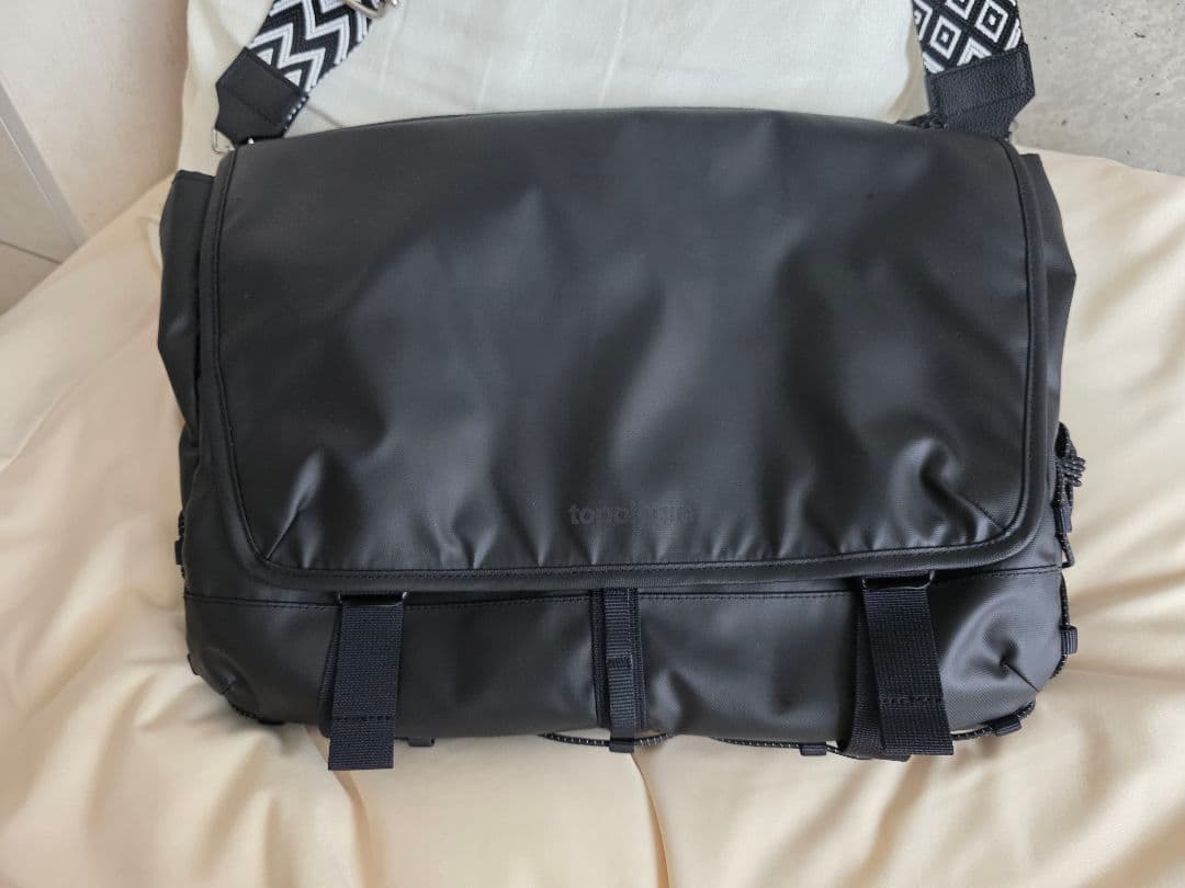 Topologie メッセンジャーサコッシュラージバッグ - メルカリ