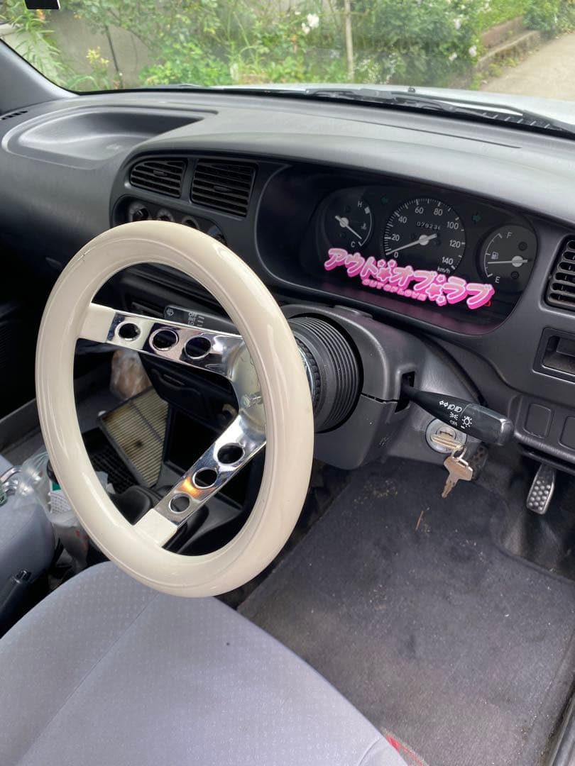 ムーンアイズ　グランドステアリング　白 MOONEYES ORIGINAL Classic Style Vinyl Grip Steering Wheel 34cm