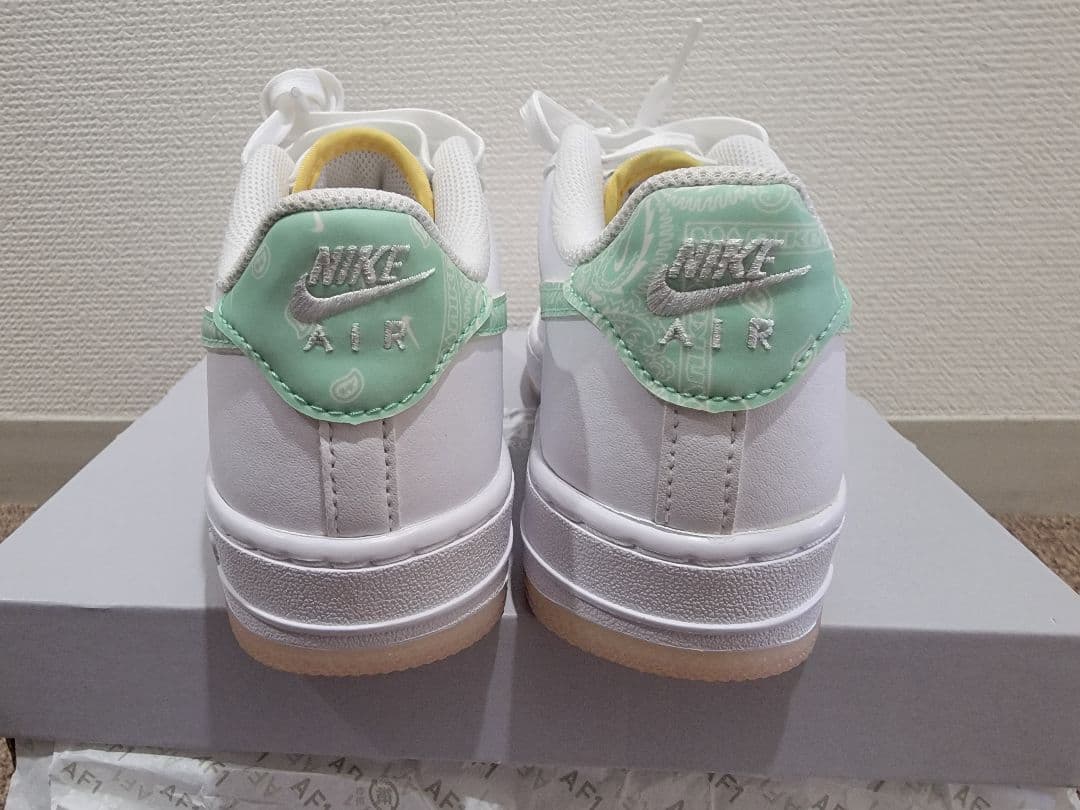 NIKE AIR FORCE 1 22.5cm ジュニアシューズ