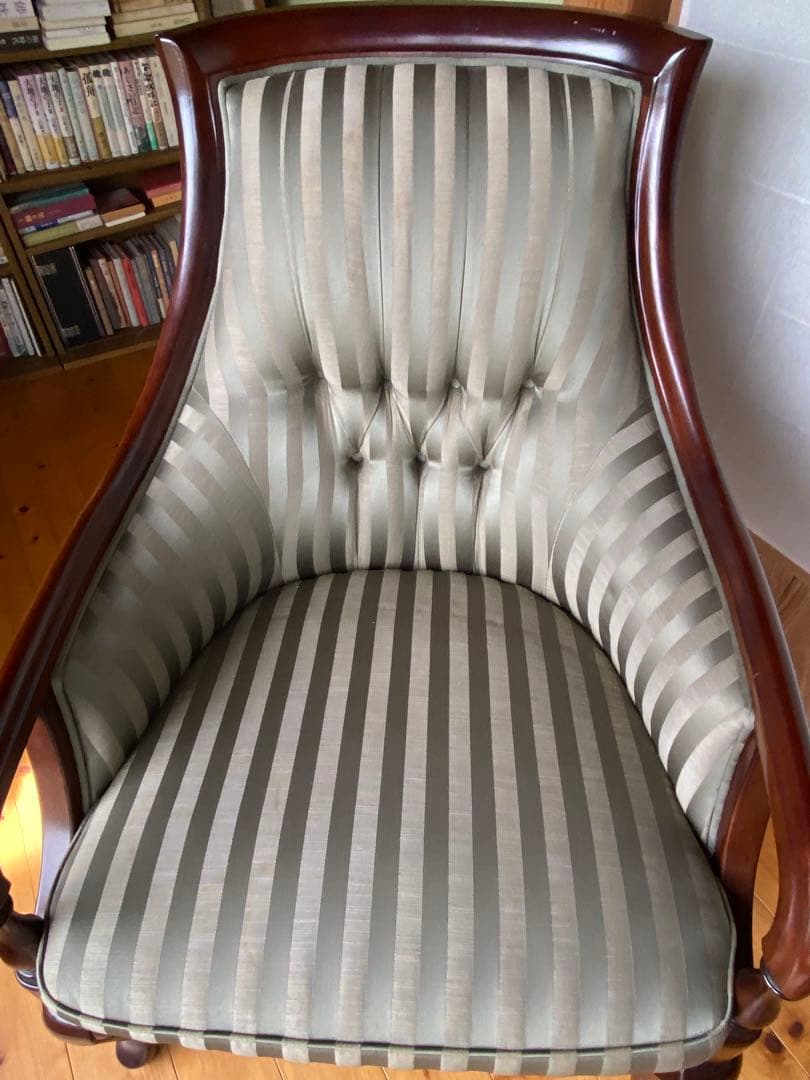 高級家具マルニのクラシックストライプ1人掛けソファ 地中海シリーズ