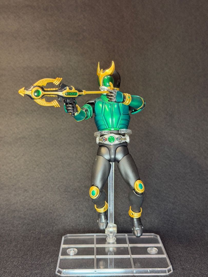 S.H.Figuarts（真骨彫製法） 仮面ライダークウガ ペガサスフォーム