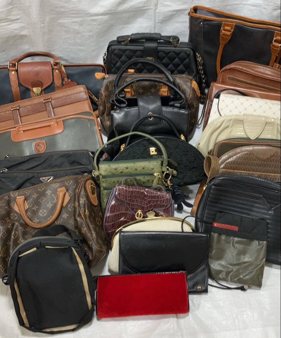 遺品整理 バッグ 大量 まとめ ヴィンテージ メンズ レディース ジャンク XL6471AU000990_thumb.jpg