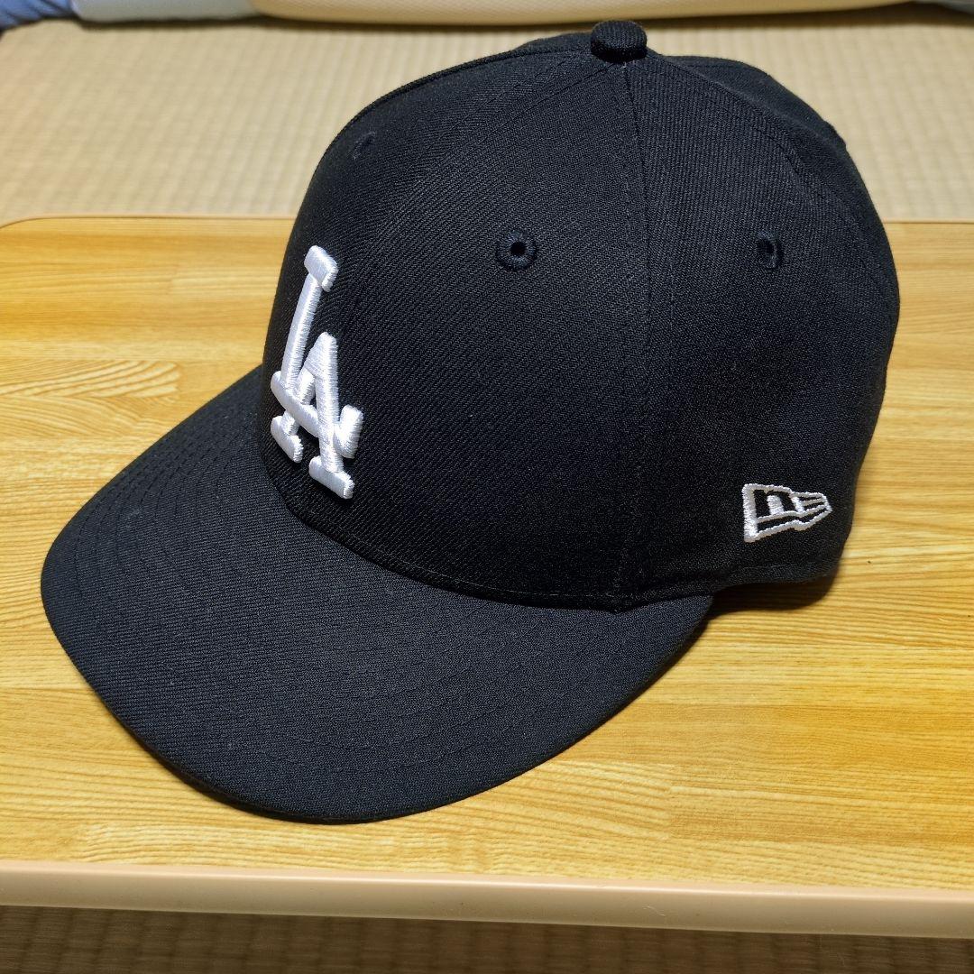 極々美品✨】ニューエラ LAロゴ刺繍 ベースボールキャップ 黒 おまけ