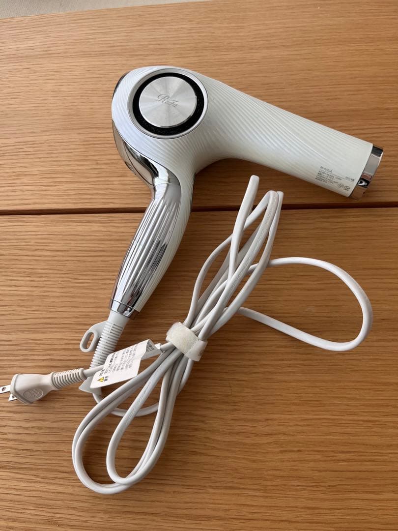 ReFaドライヤー RE-A-J02A 2023年製