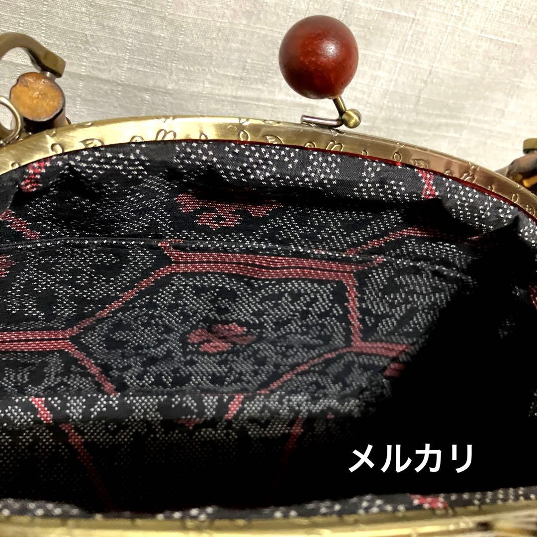 正絹 黒紅色 金彩更紗花唐草文様 大島紬 がま口バッグ ハンドメイド