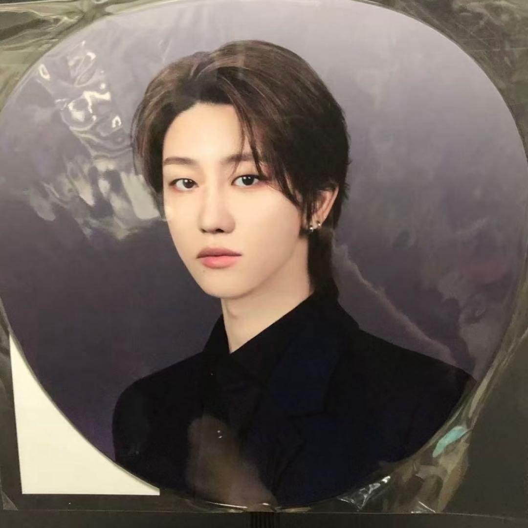 seventeen ミンハオ うちわ - メルカリ