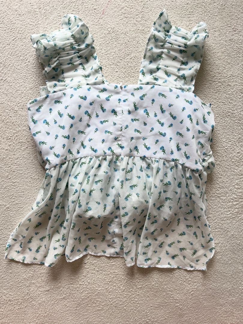 natsumi osawa トップス