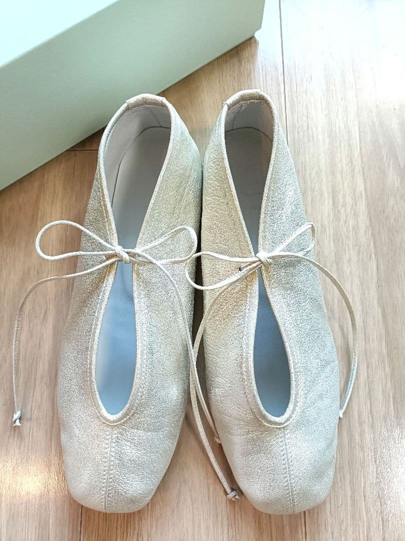 SUI レースアップシューズ　24.0cm