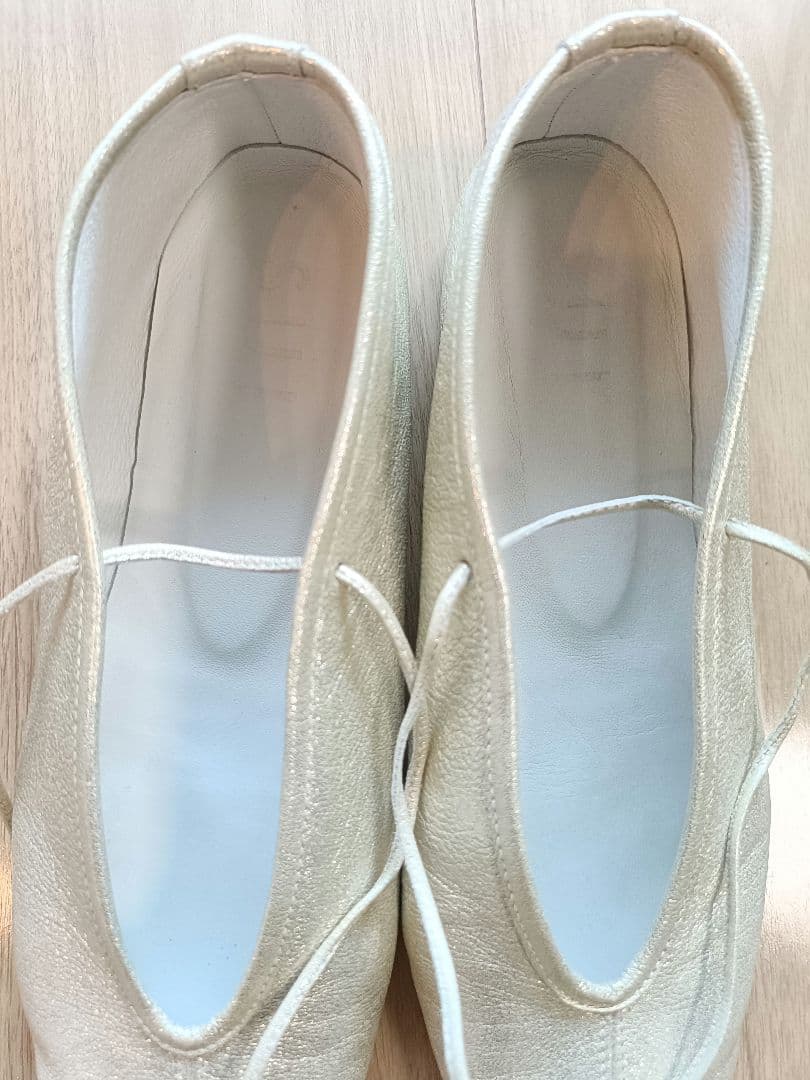 SUI レースアップシューズ　24.0cm