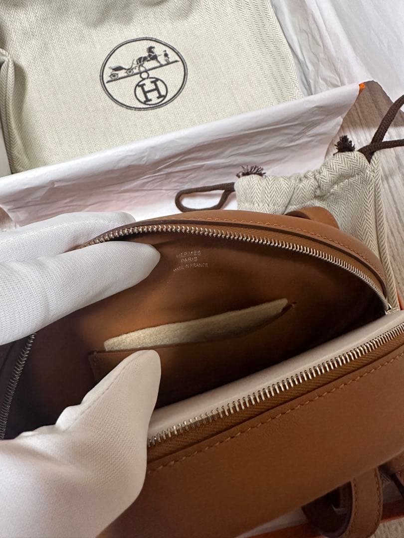 新品 W刻印 HERMES エルメス インザループ ボディバッグ ヴォー