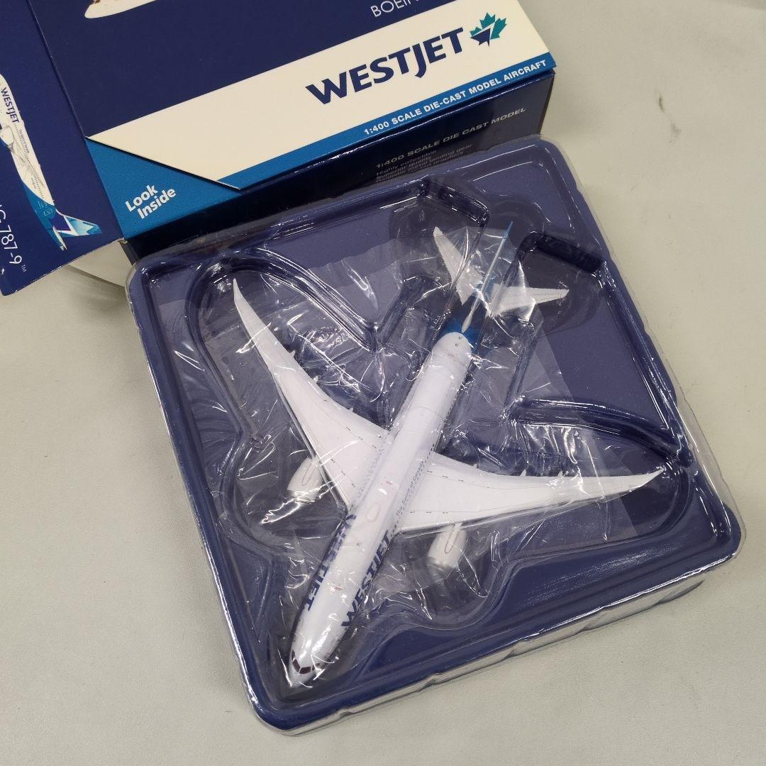 M08/02a0712☆ミニカー ボーイング 787-9 ウェストジェット航空