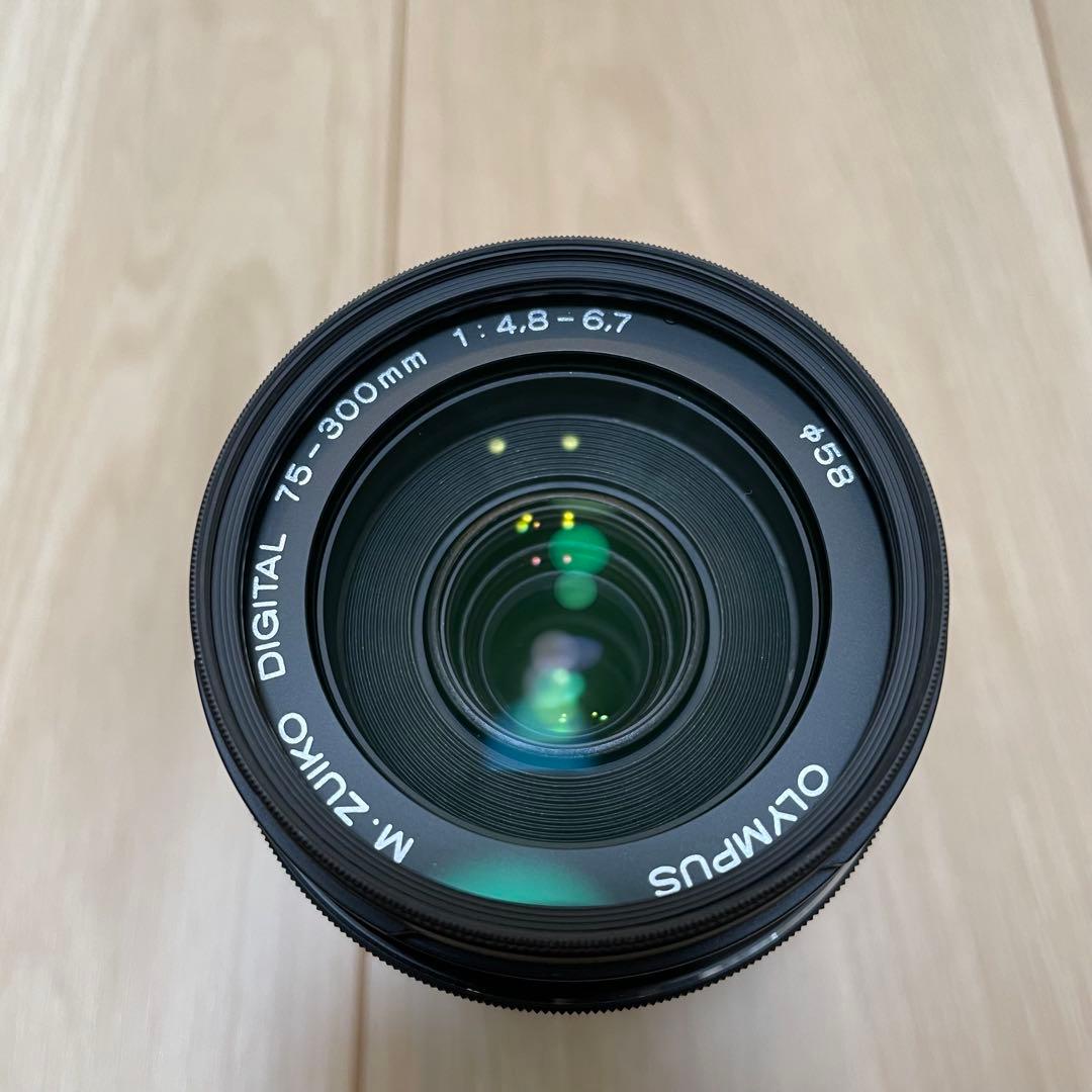OLYMPUS 75-300mm F4.8-6.7 レンズ
