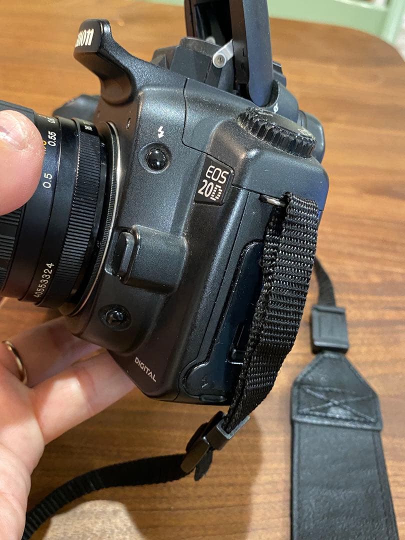 Canon EOS 20D デジタル一眼 ヤシカ1:1.9 50㍉単焦点 動作品 - メルカリ