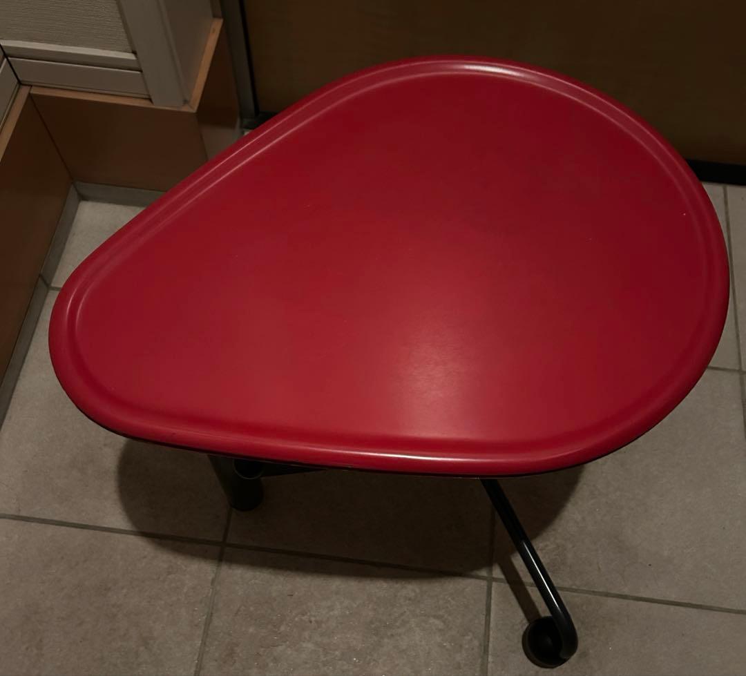 カッシーナ CASSINA KICK サイドテーブル 赤 昇降式 ジャンクの通販は