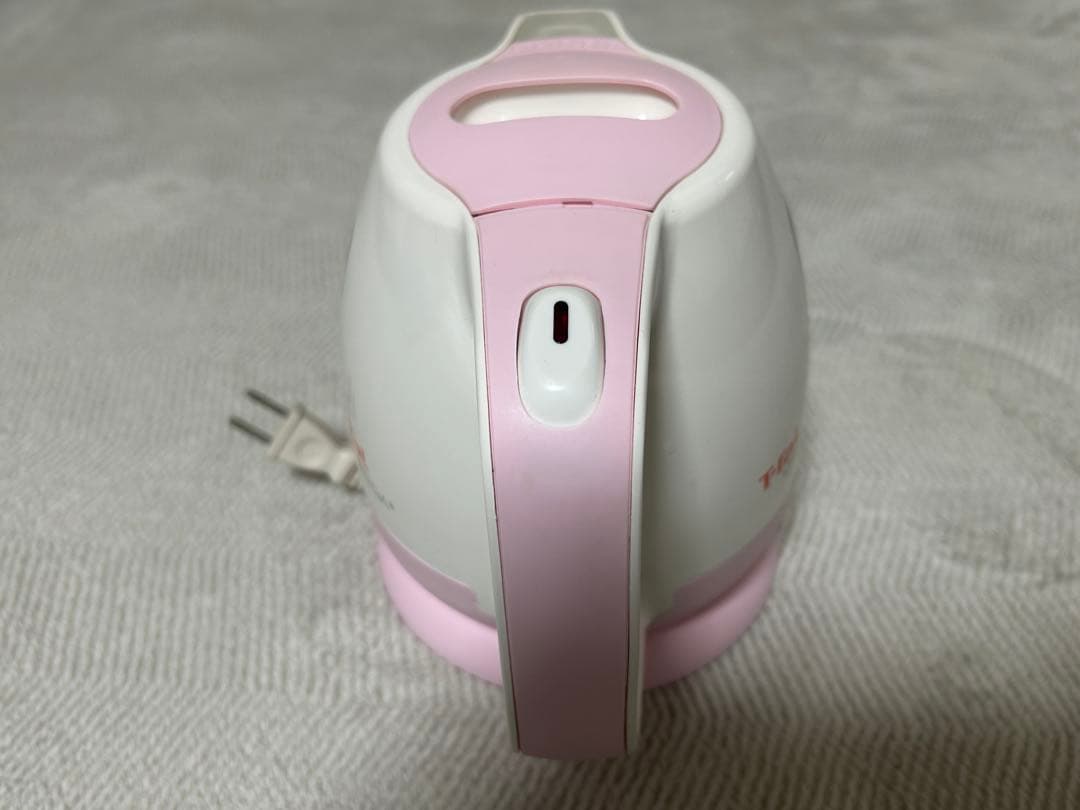 (美品)T-fal ハローキティ 電気ケトル 0.8L