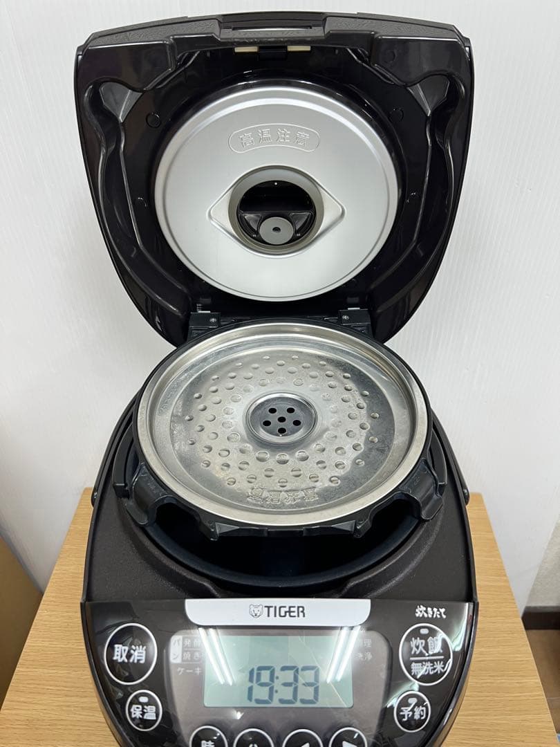 TIGER タイガー IH炊飯器 JPW-D100 1.0L 2022年製