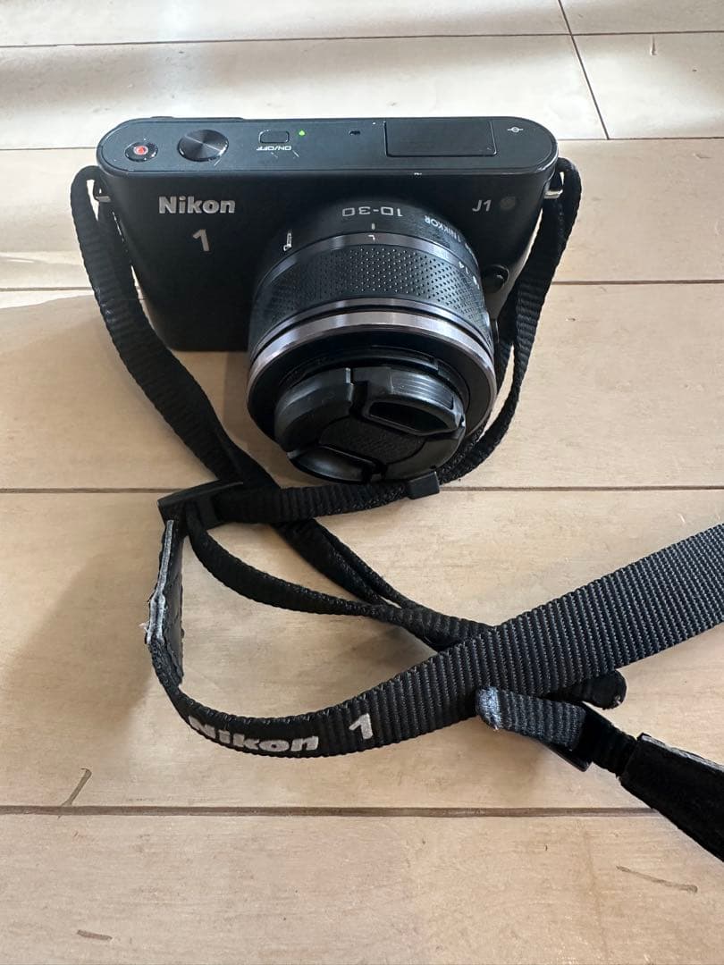 Nikon 1 J1ミラーレスカメラ Nikon 1 J1 - 概要 | ミラーレスカメラ | ニコン