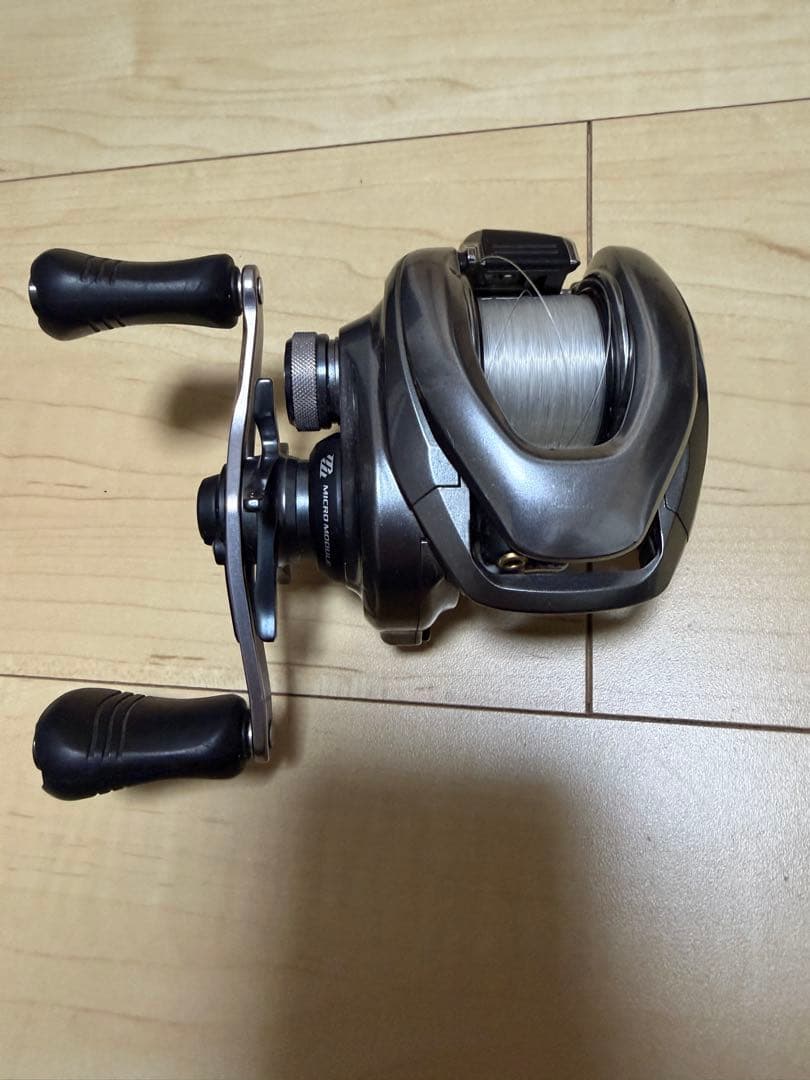 shimanoベイトリール「15メタニウムDC HG」 Amazon | シマノ(SHIMANO) リール 15 メタニウム DC HG 左 | シマノ