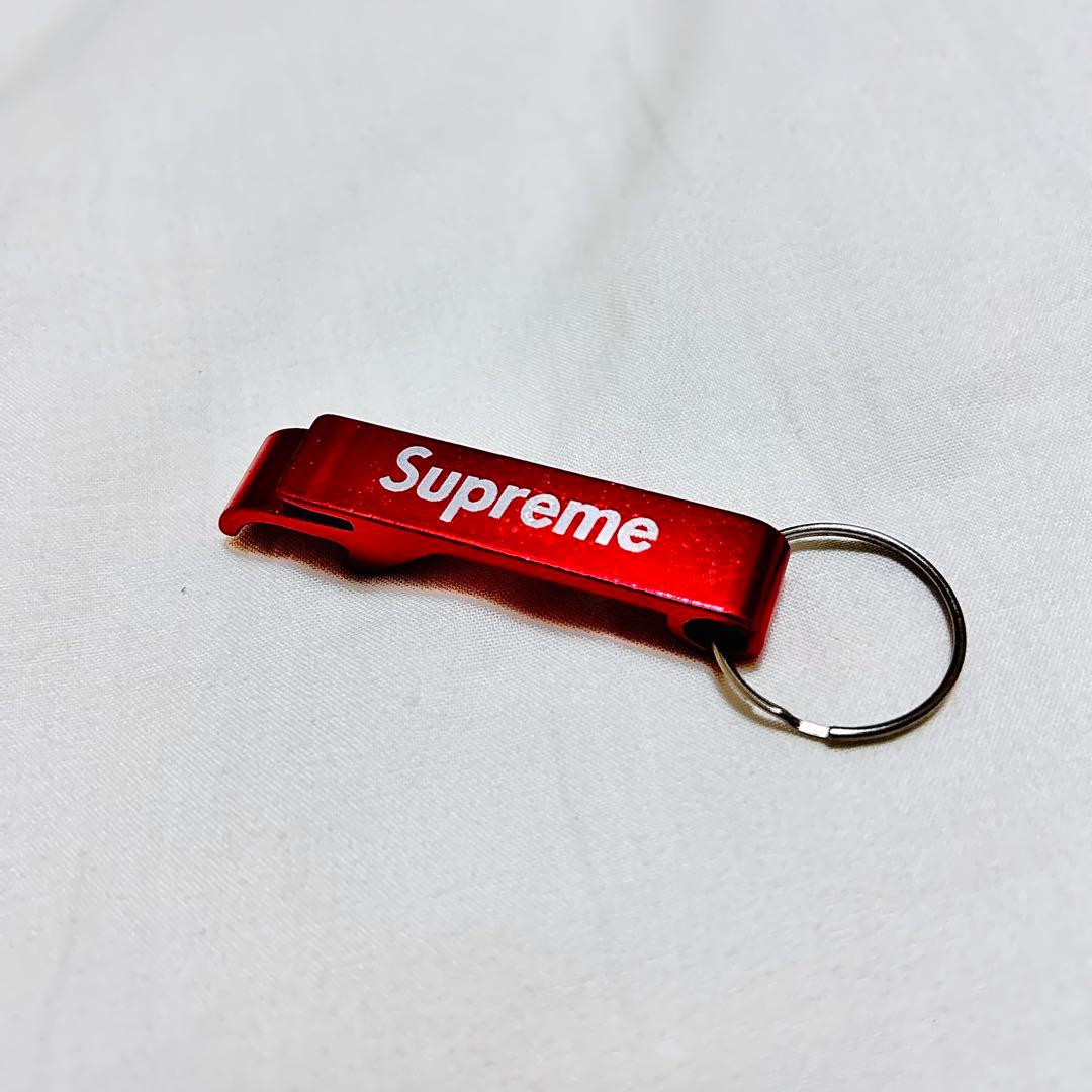 レア】Supremeシュプリーム 栓抜きキーホルダー キーチェーン 赤 雑貨