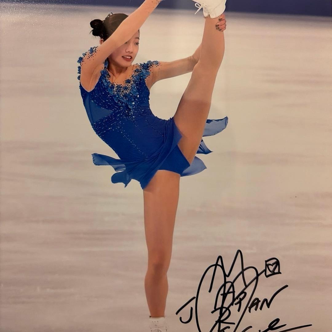 ①本田真凜 写真集 MARIN(サイン本)②サインフォト証明書 - メルカリ