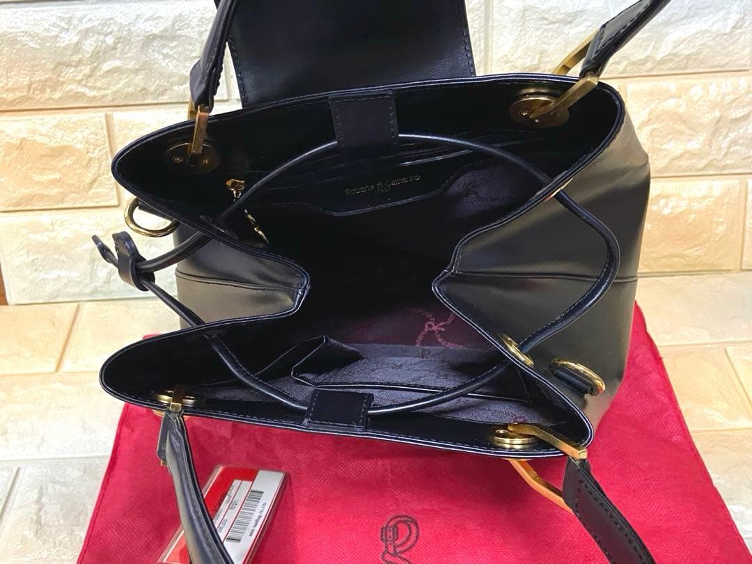 未使用 ロベルタディカメリーノ ワンショルダーバッグ 巾着 レザー 本