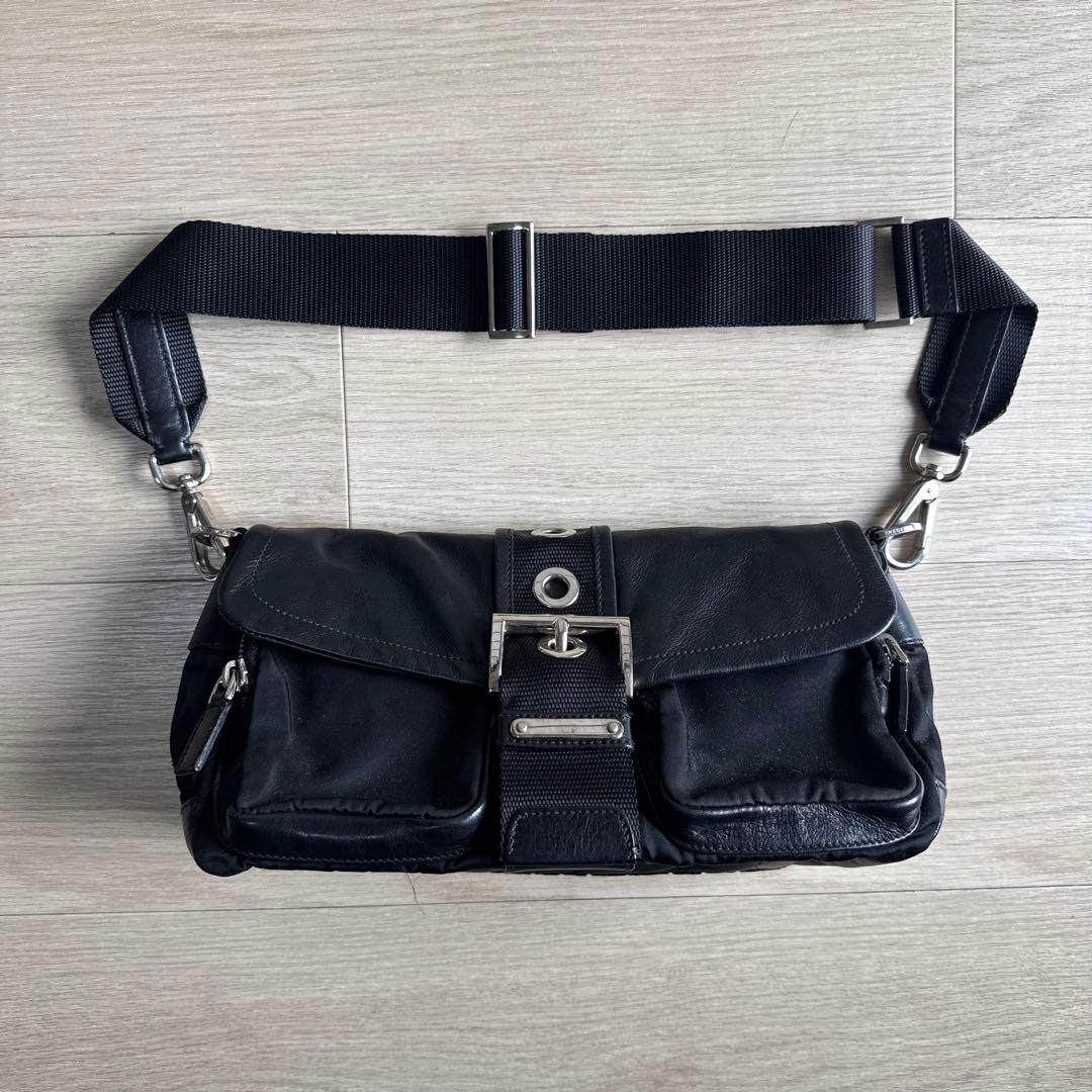 prada レザー ショルダーバッグ トライアングル y2k archive - メルカリ