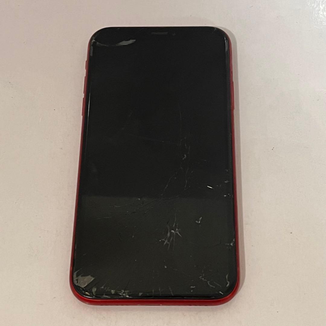 iPhoneXR 64GB 画面割れ レッド iPhoneXR RED 64GB 画面割れあり ジャンク扱い 付属品あり - メルカリ