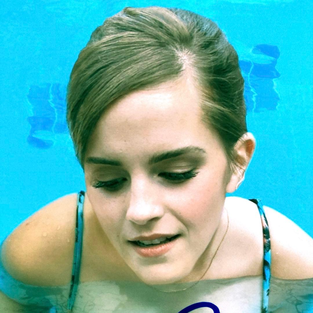 セール中…エマ・ワトソン直筆サイン入り2Lサイズ写真…Emma Watson