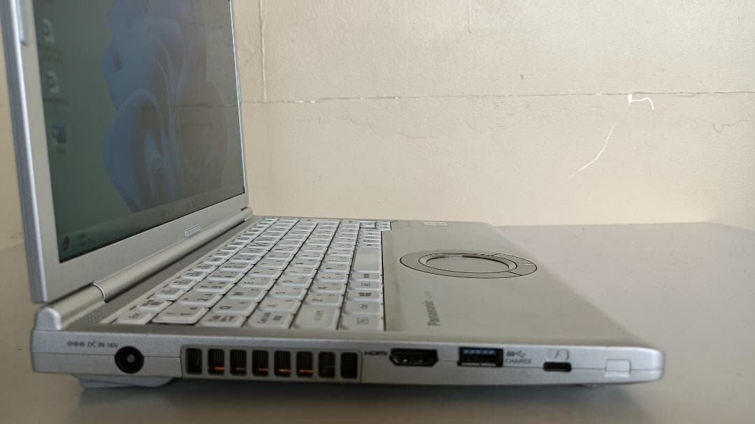 ノートパソコンPanasonic第十世代Core i5 SSD256Gメモリ8G - メルカリ