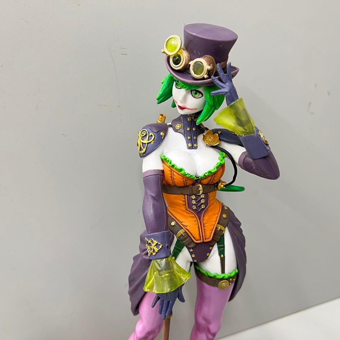 デュエラ・デント ジョーカー版 バットマン スタチュー - メルカリ