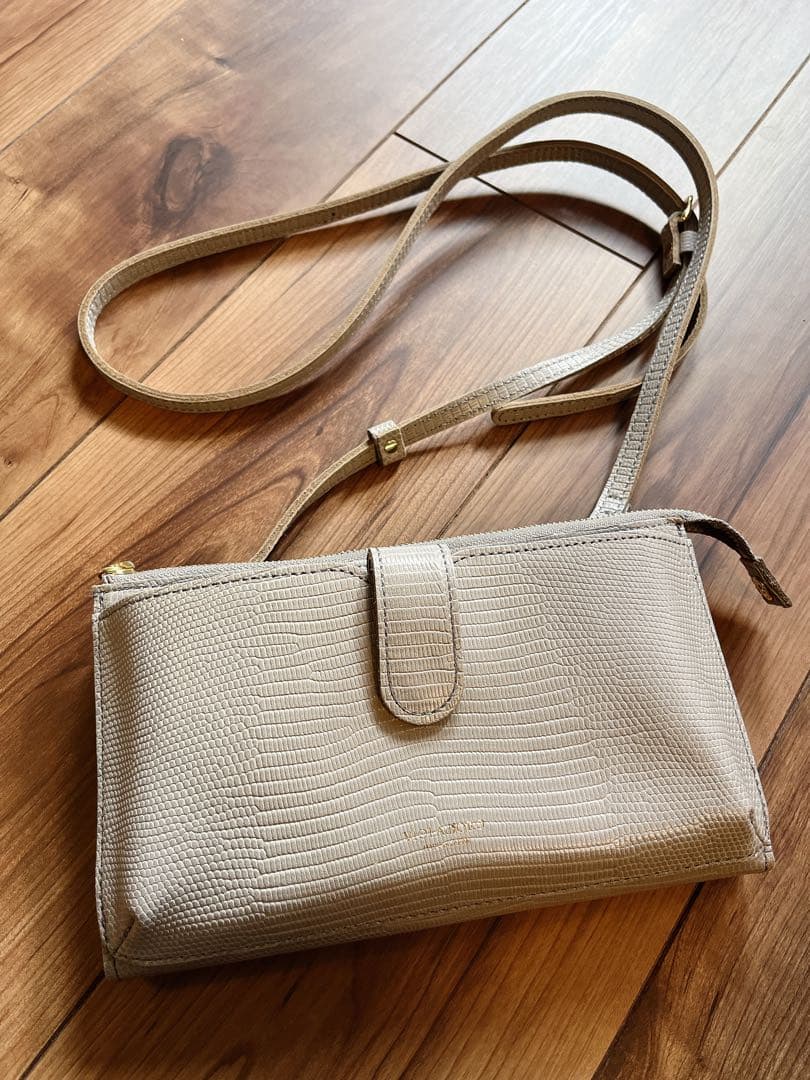 ヴィオラドーロ　スマホポシェット　グレー 楽天市場】VIOLAd'ORO スマートフォン ポシェット ADRIA 横 リザード