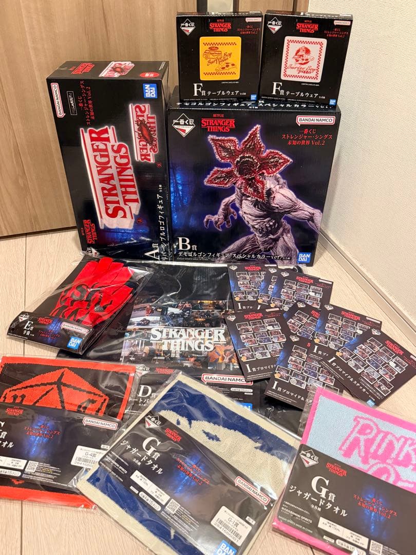ストレンジャーシングス 一番くじ 17点セット売り A賞 B賞など Netflixシリーズ「ストレンジャー・シングス 未知の世界」 最終章の