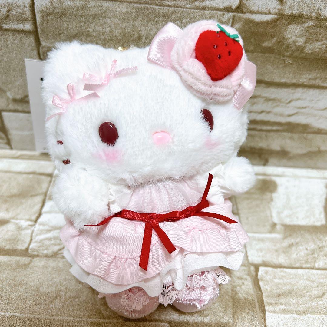 新品⭐️いちごホイップケーキ マスコットバッグチャーム ハローキティ