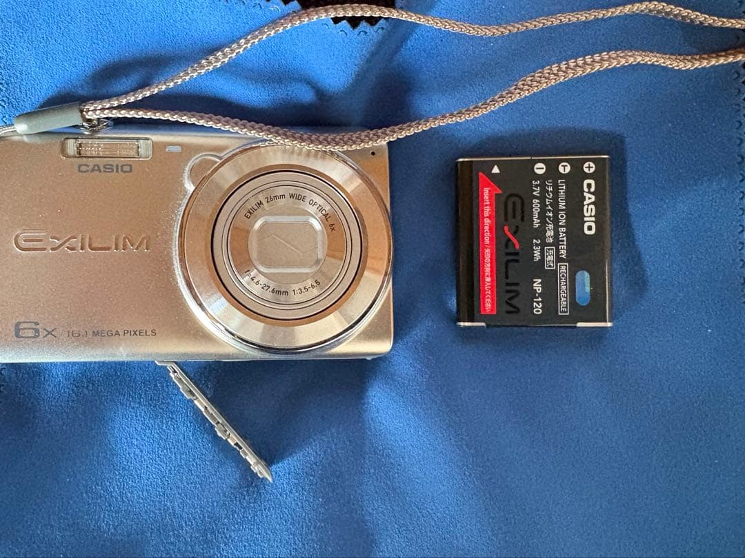 【箱•説明書なし】CASIO EXILIM 16.1MP デジタルカメラ