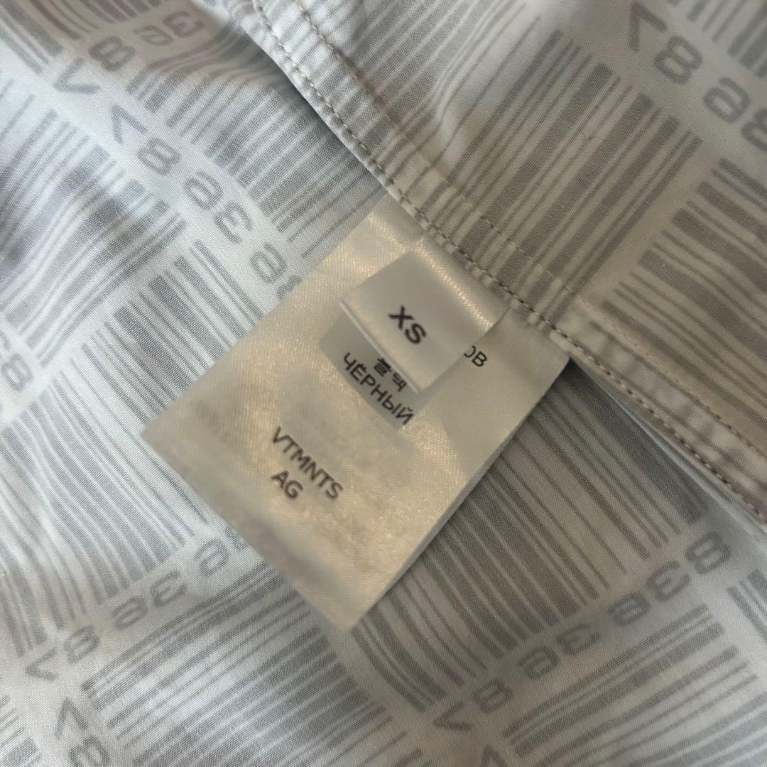 ヴェトモンVETEMENTS バーコードモノグラム シャツ XSサイズ 美品