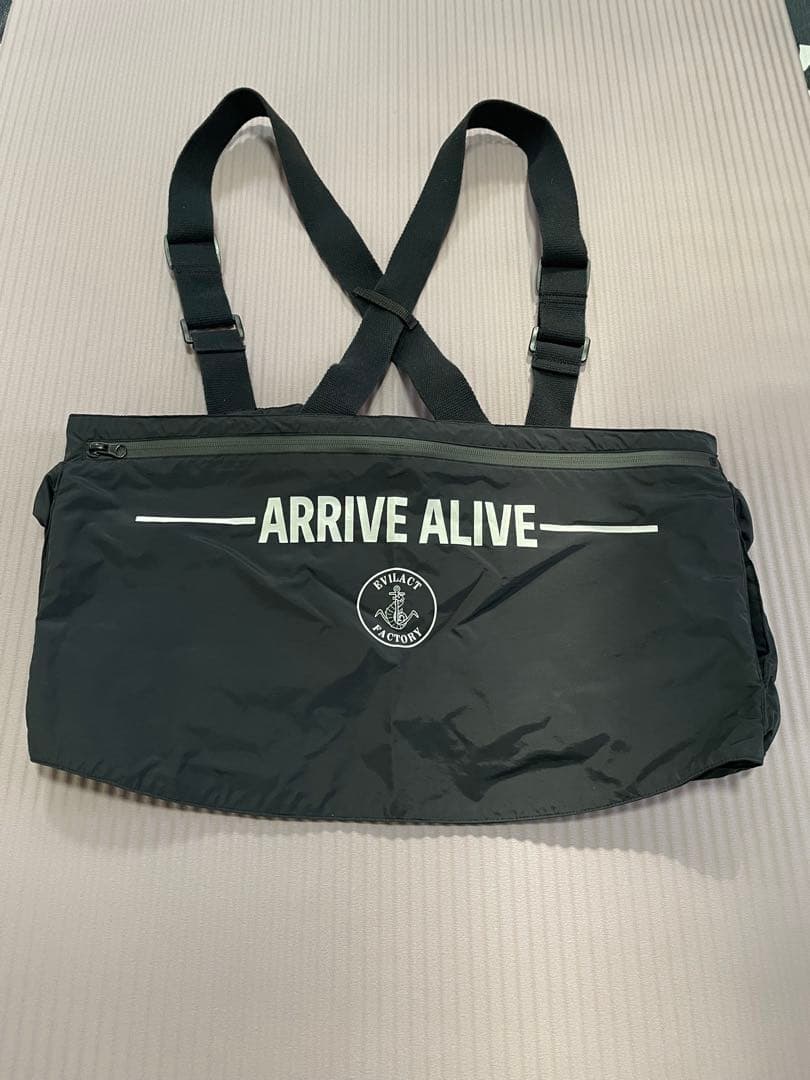 EVILACT ブラックナイロンベスト ARRIVE ALIVE - メルカリ