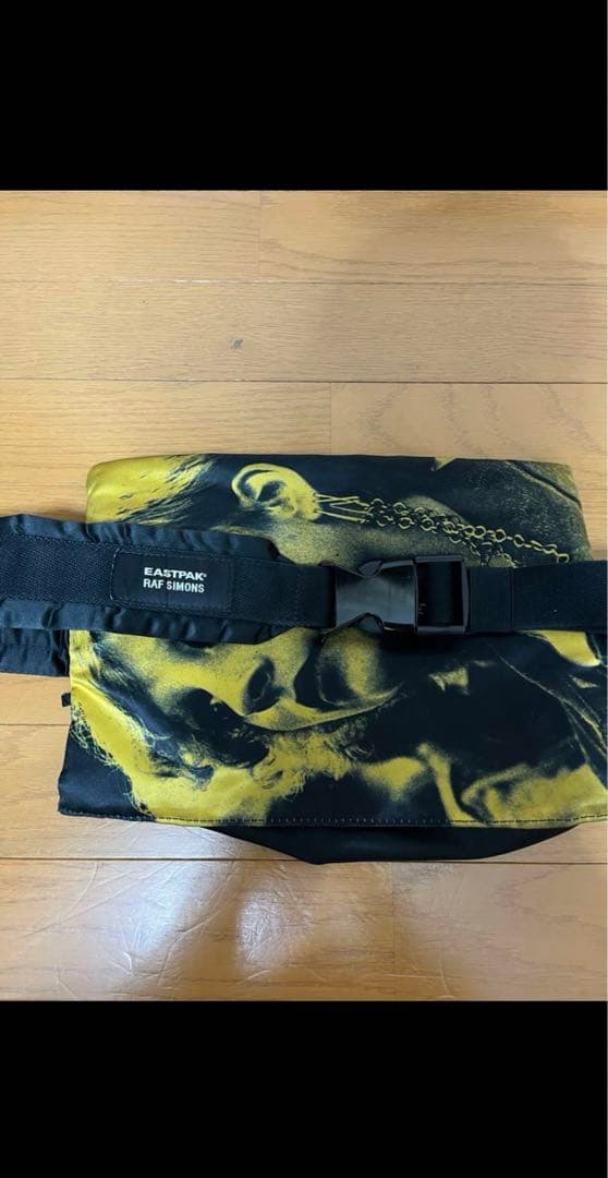 値下げ可 EASTPAK × RAF SIMONS 19ss ショルダーバッグ - メルカリ