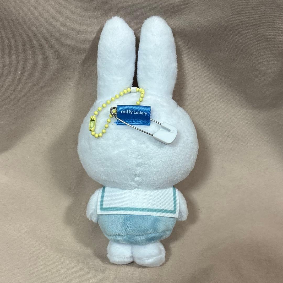 ミッフィー タイトーくじ D賞 マスコットバッジ お星さまのセーラー服