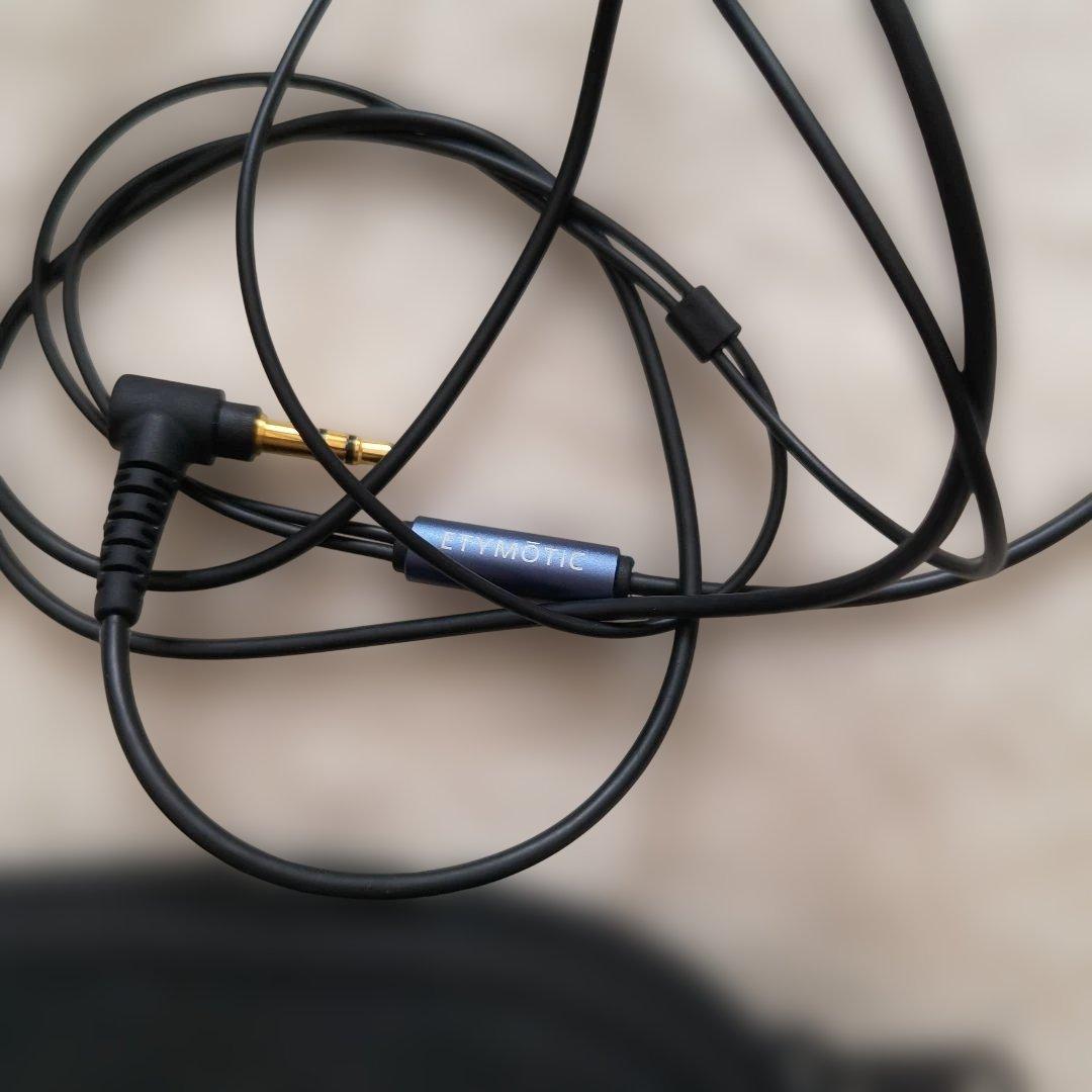Etymotic Research ER2SE イヤホン 未使用に近い - メルカリ