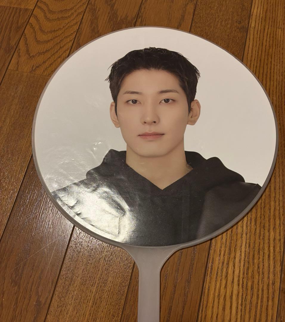 seventeen ウォヌ うちわ - メルカリ