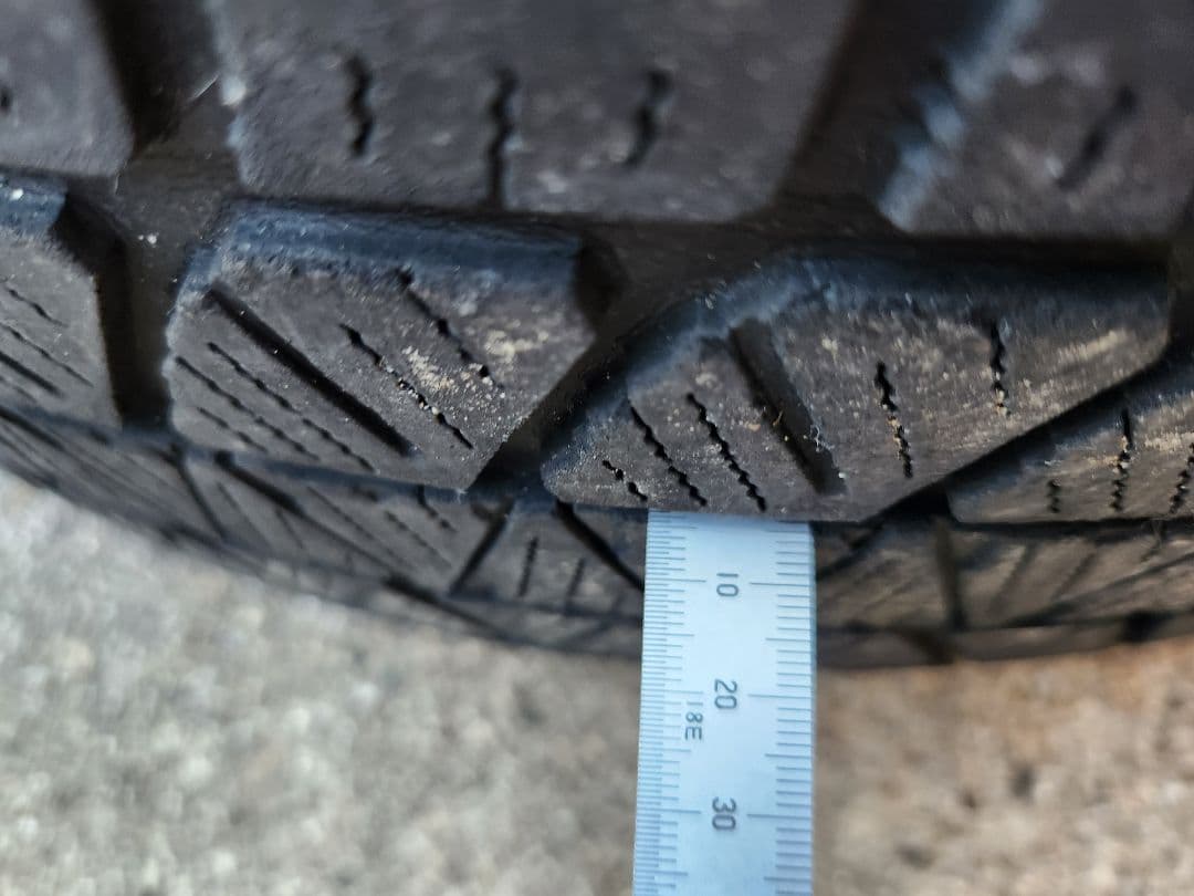 ブリザック　DM-V3 225/60/R18 スタッドレス　タイヤホイール　4本