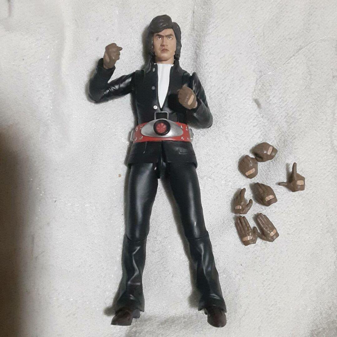 本郷猛　フィギュアーツ　仮面ライダー　１号　バンダイ S.H.Figuarts（真骨彫製法） 仮面ライダー1号／本郷猛（仮面ライダー