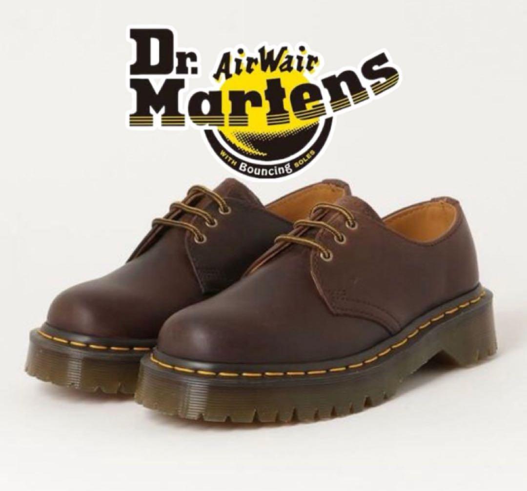 ドクターマーチン ブラウン 3ホールシューズ(紐カスタム) - メルカリ