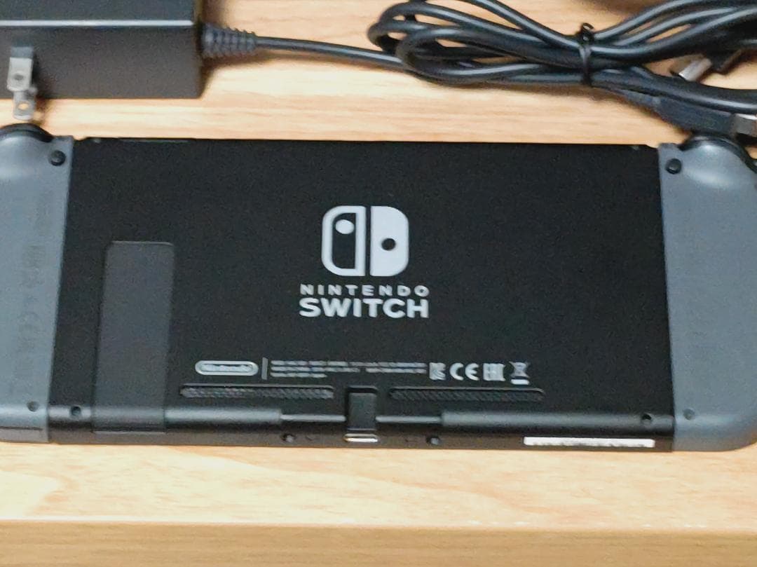 Nintendo Switch 本体＋付属品＋おまけ - メルカリ