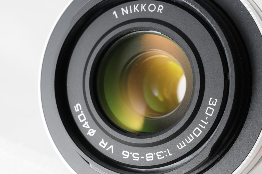【超望遠レンズ】1 NIKKOR VR 30-110mm F3.8-5.6 白