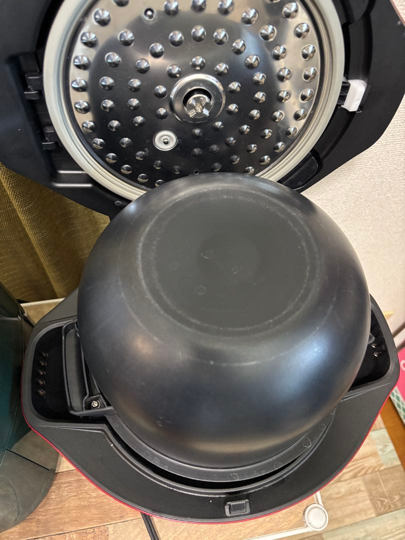 【中古美品】SHARP 水なし自動調理鍋ヘルシオ 2.4L KN-HW24G-R