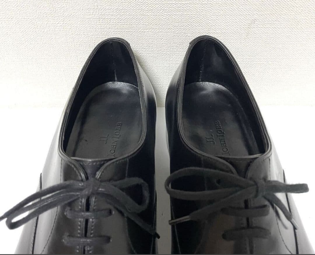 極美品 定価30万円 ジョンロブ最高級ライン ガルニエ 9E 黒 プレーン