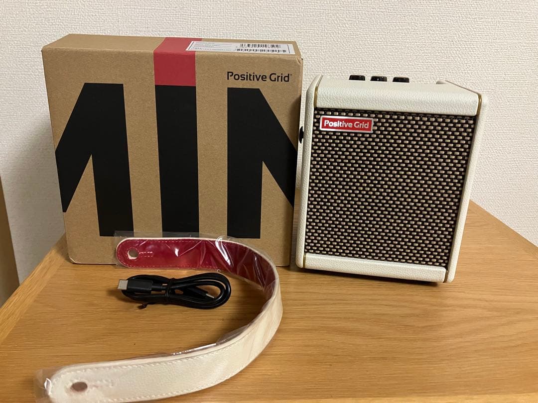スピーカー・ウーファー Positive Grid Spark Mini Spark MINI | Portable Smart Guitar Amp & Bluetooth Speaker